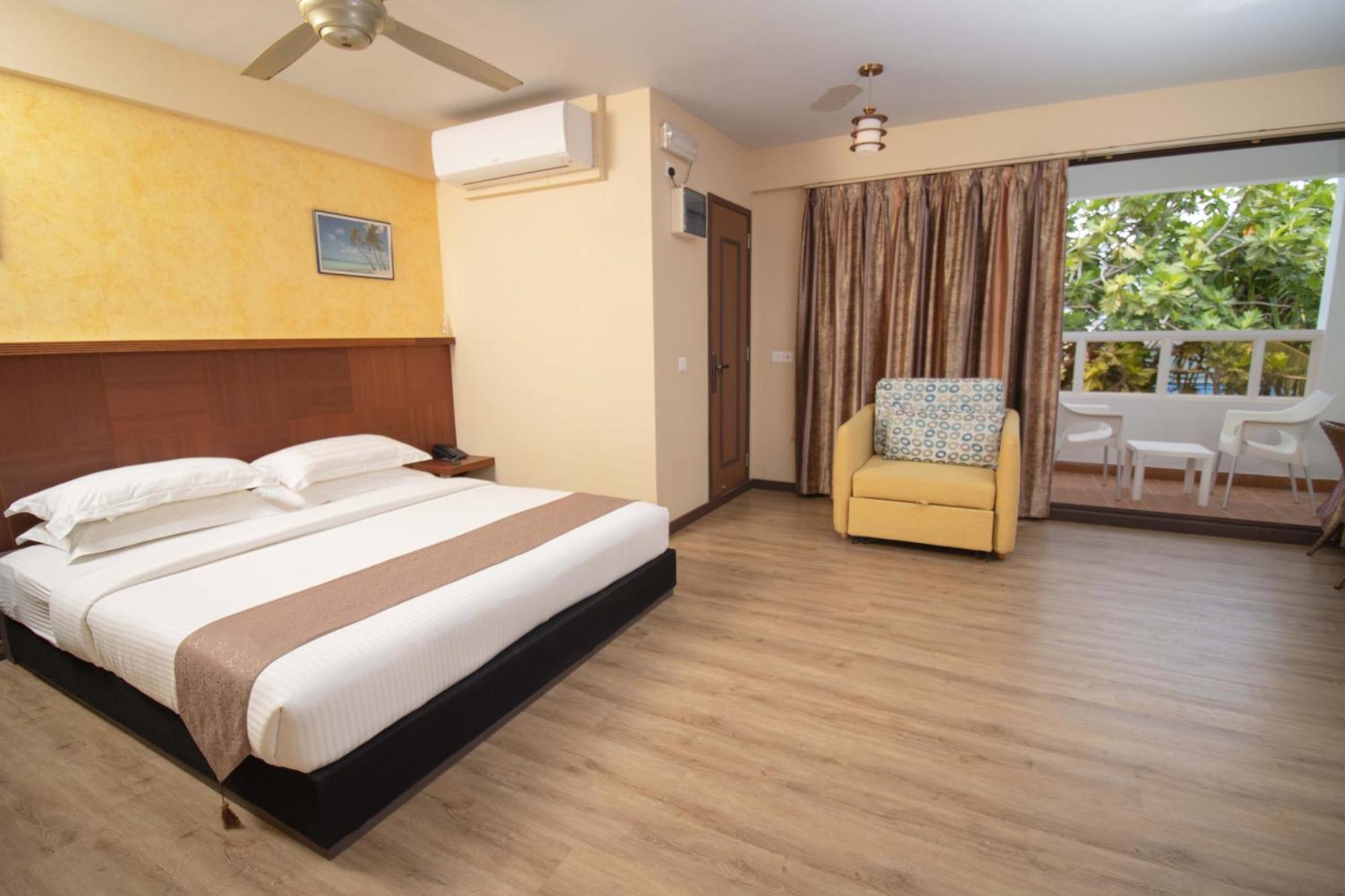 Rashu Hiyaa Hotel Dhiffushi Ngoại thất bức ảnh