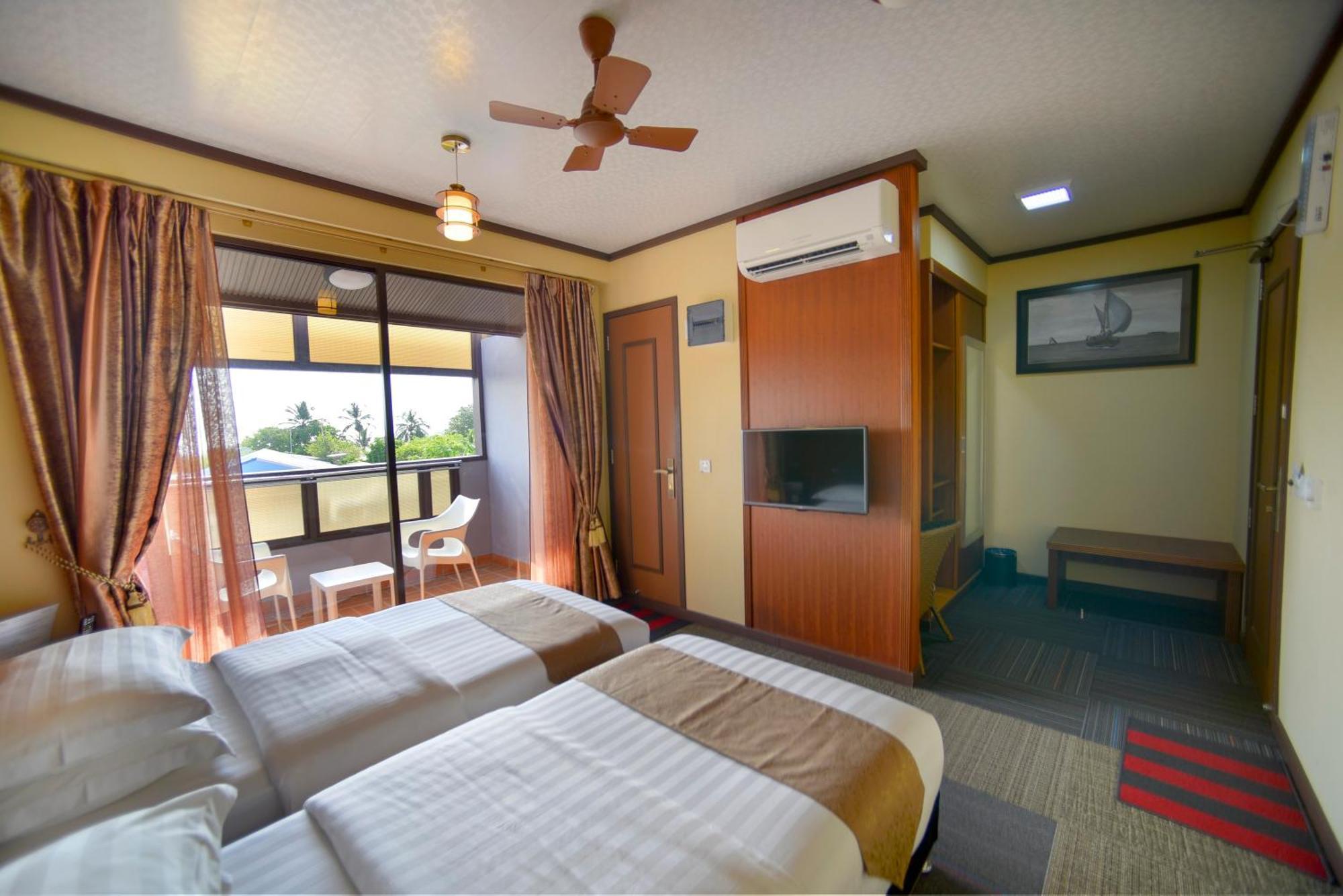 Rashu Hiyaa Hotel Dhiffushi Phòng bức ảnh